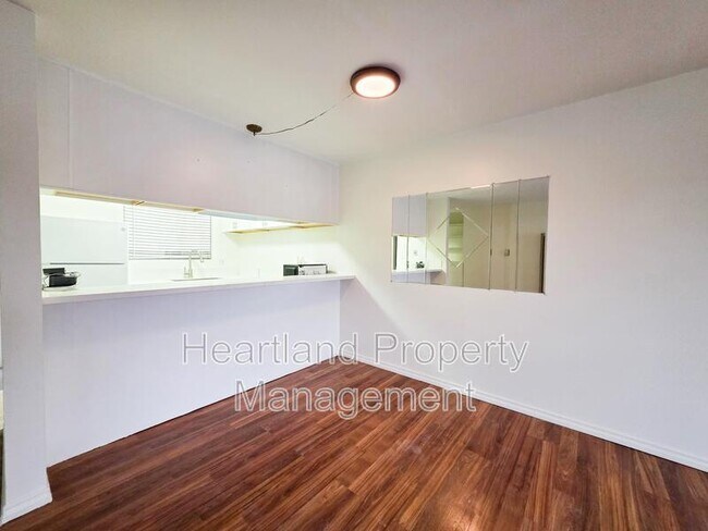 490 4th Ave Chula Vista, CA 91910 photo 4