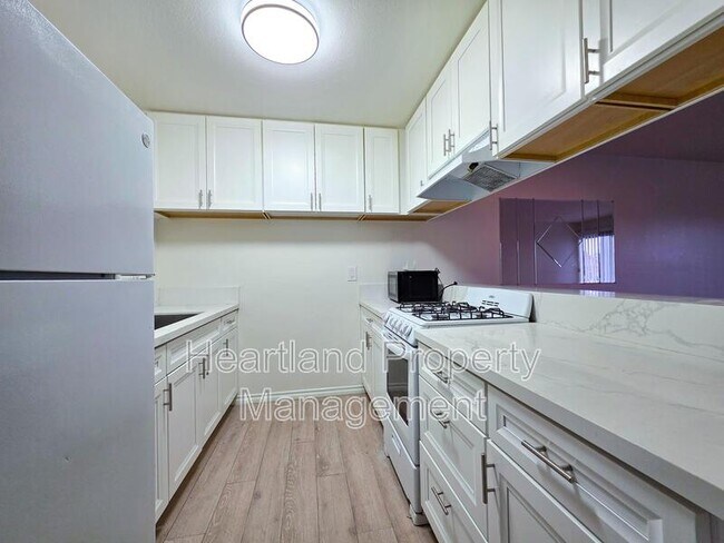490 4th Ave Chula Vista, CA 91910 photo 2