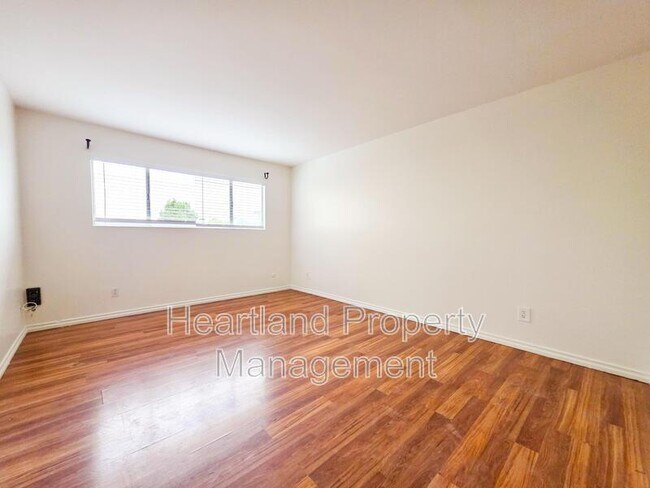 490 4th Ave Chula Vista, CA 91910 photo 5