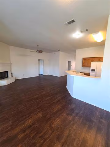9121 Autumn Falls Dr Fort Worth, TX 76118 photo 4