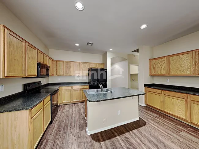 15342 W Morning Glory St Goodyear, AZ 85338 photo 5
