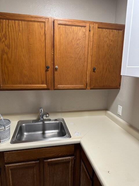 460 N 1st St San Jose, CA 95112 photo 4