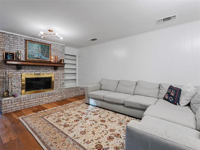 1312 Oak Glen Trail Arlington, TX 76012 photo 3