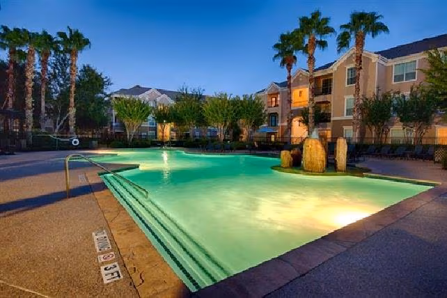 Estates at Fountain Lake photo 5