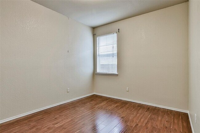 8609 Rainy Lake Drive, Fort Worth, TX 76244 photo 5