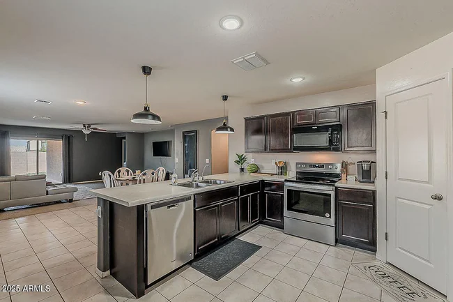 8721 S 253rd Dr Buckeye, AZ 85326 photo 4