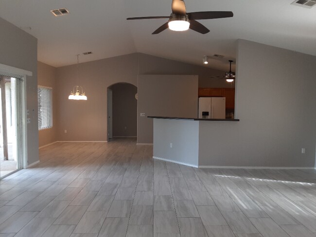 12532 E Vía De Palmas Chandler, AZ 85249 photo 4