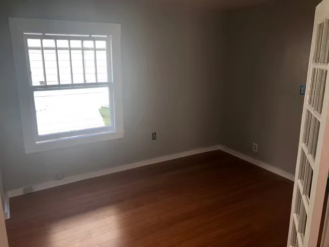 2110 11th Ave Oakland, CA 94606 photo 2