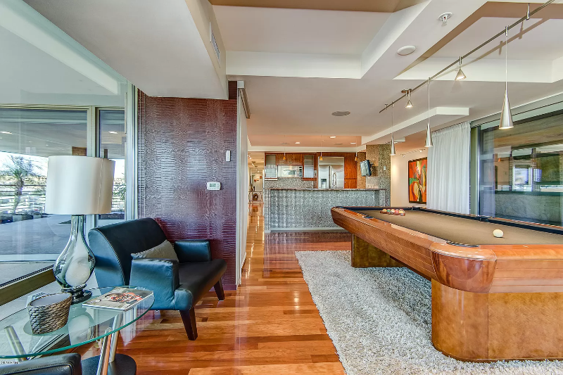 Gorgeous 3 bedroom 2 bath fully furnished photo 2