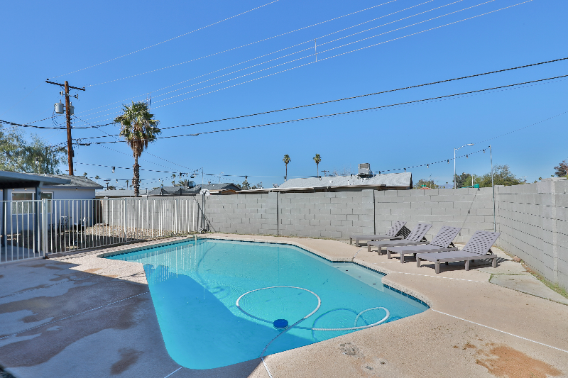 242 W Jasmine St Mesa, AZ 85201 photo 3