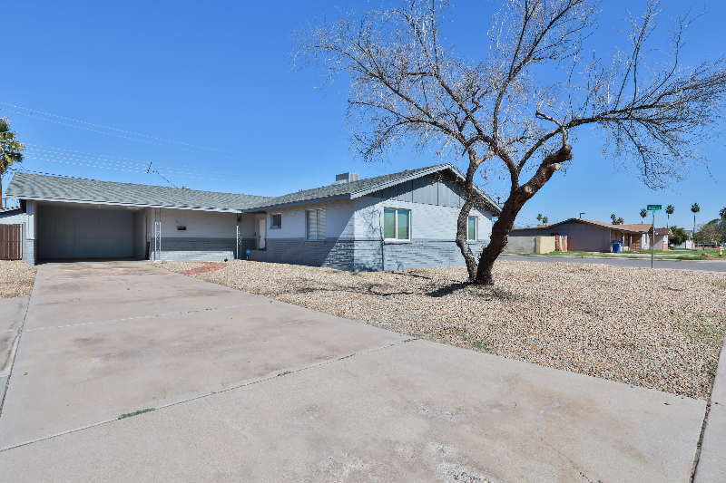 242 W Jasmine St Mesa, AZ 85201 photo 4