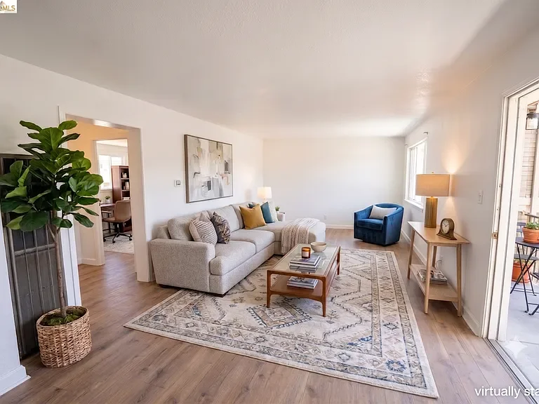 2015 Hearst Ave Berkeley, CA 94709 photo 2