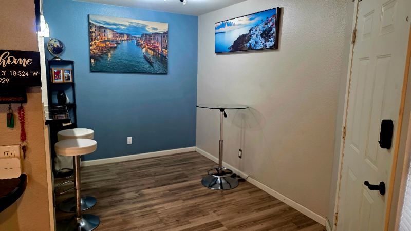 Central Phoenix Condo|Utilities Included (Vouchers accepted) photo 3