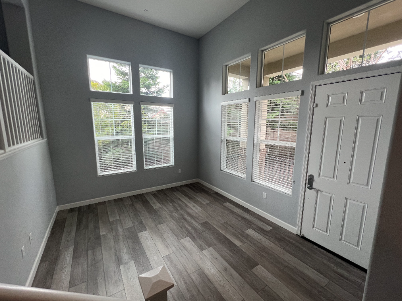 Beautiful 3BR/2.5BA End-Unit Townhouse | Near Downtown & LLNL photo 4