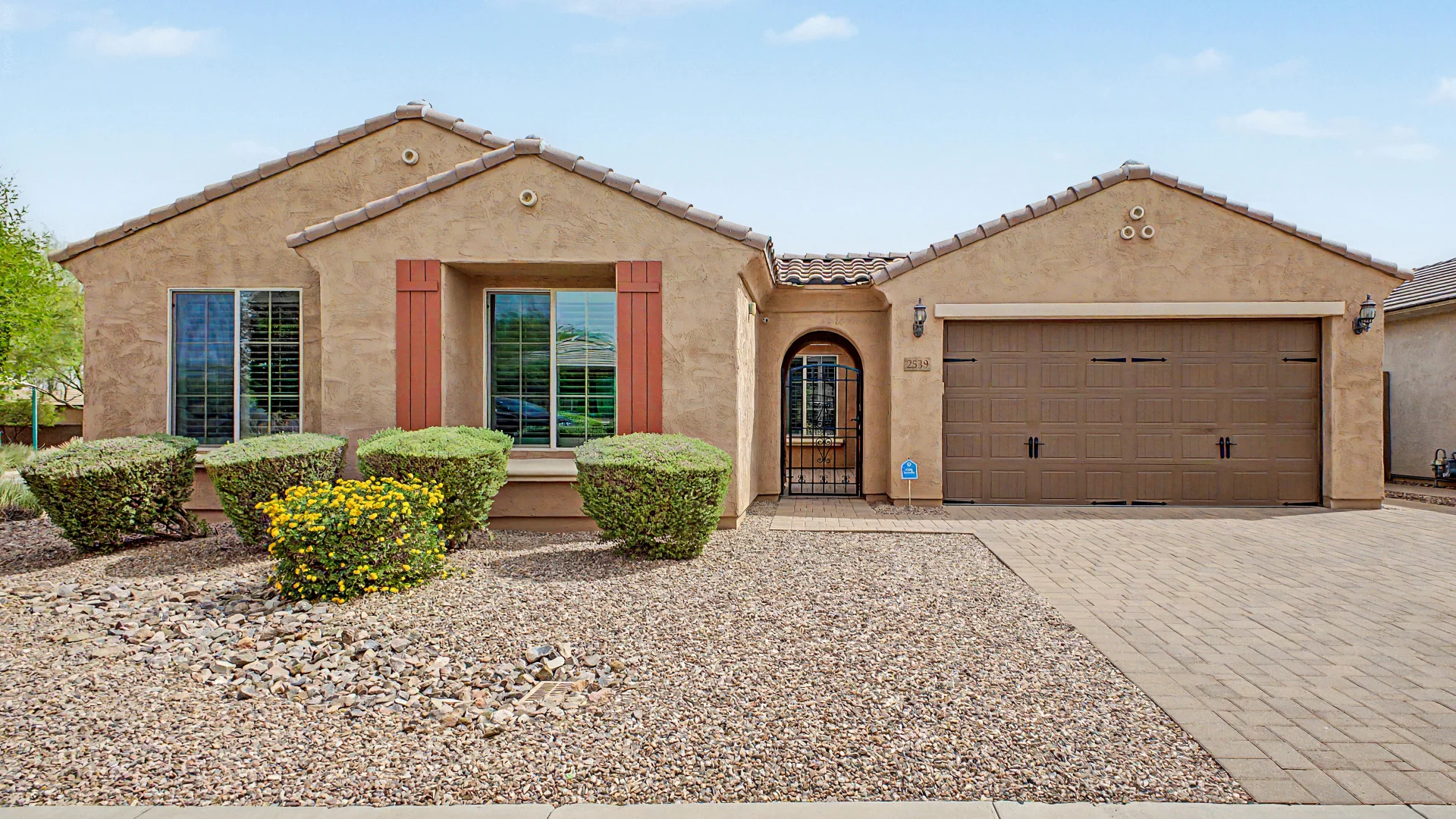 2539 W Rabjohn Rd photo 3