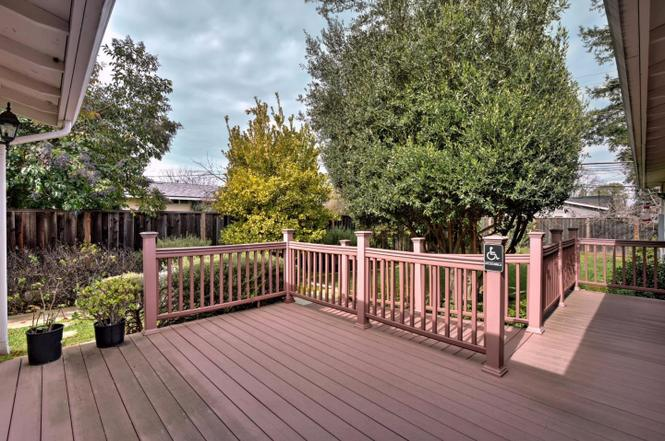 ROOM FOR RENT - Beautiful Furnished Campbell Home photo 5