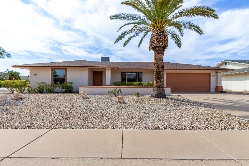 20439 N SKYLARK Drive photo 2