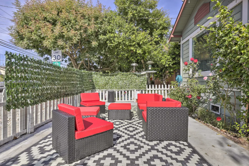 2BR/1BA Fully Furnished West Petaluma Home photo 2