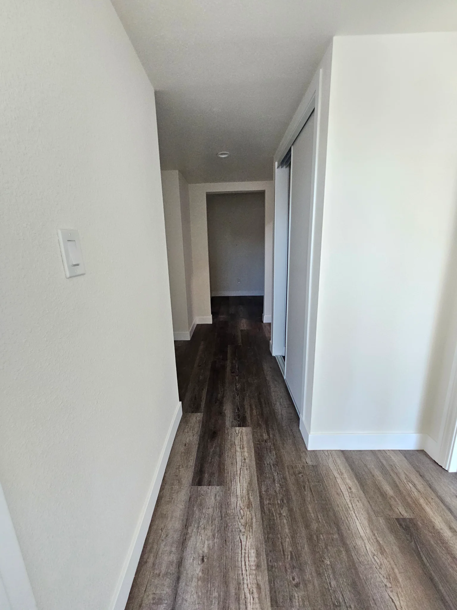Beautiful Private Room for Rent/With own bathroom – Oakland Prescott Area!  photo 4