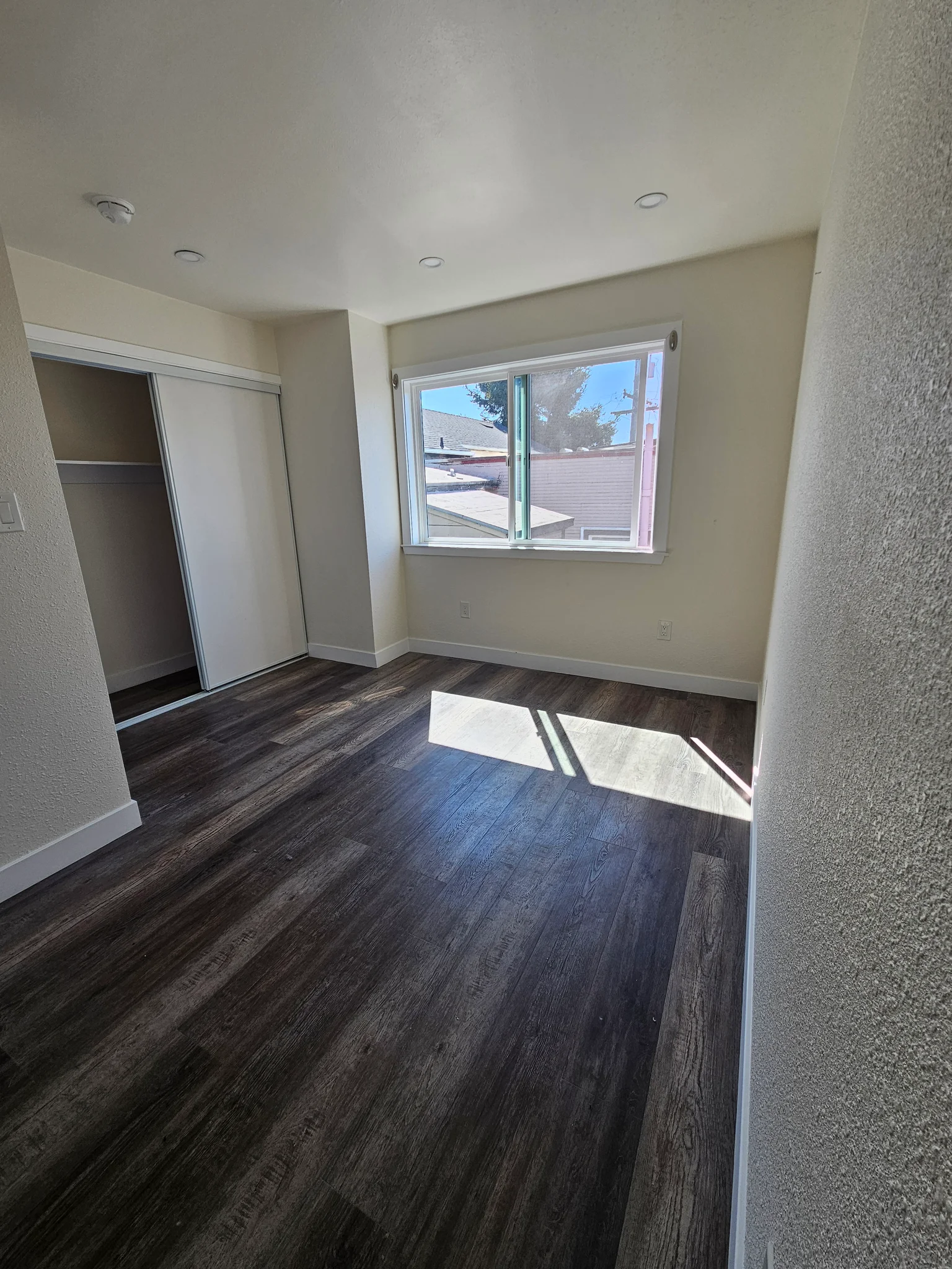 Beautiful Private Room for Rent/With own bathroom – Oakland Prescott Area!  photo 3