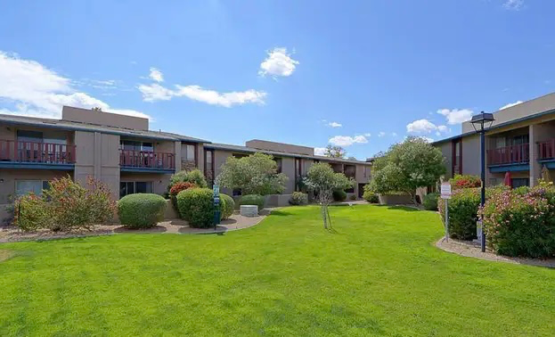 Great Location/Renovated  Condo in Scottsdale.  photo 4