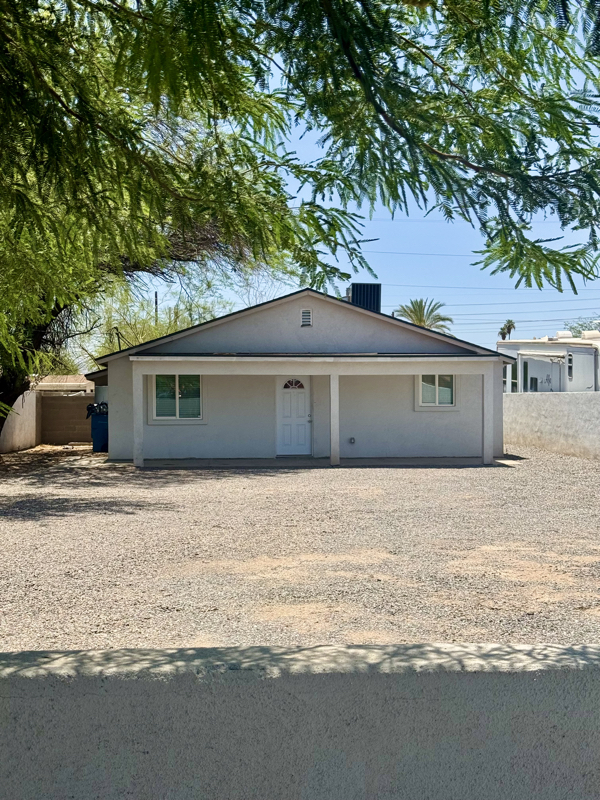 3837 W Lincoln St Phoenix, AZ 85009 photo 2