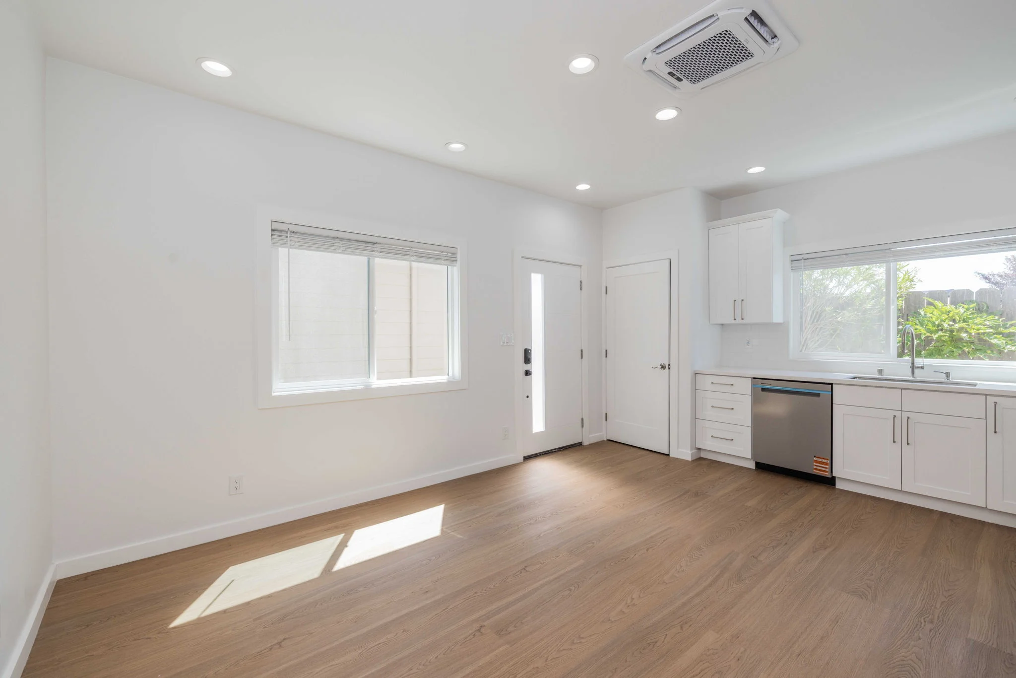 Newly Built Home in the Heart of Castro Valley photo 5