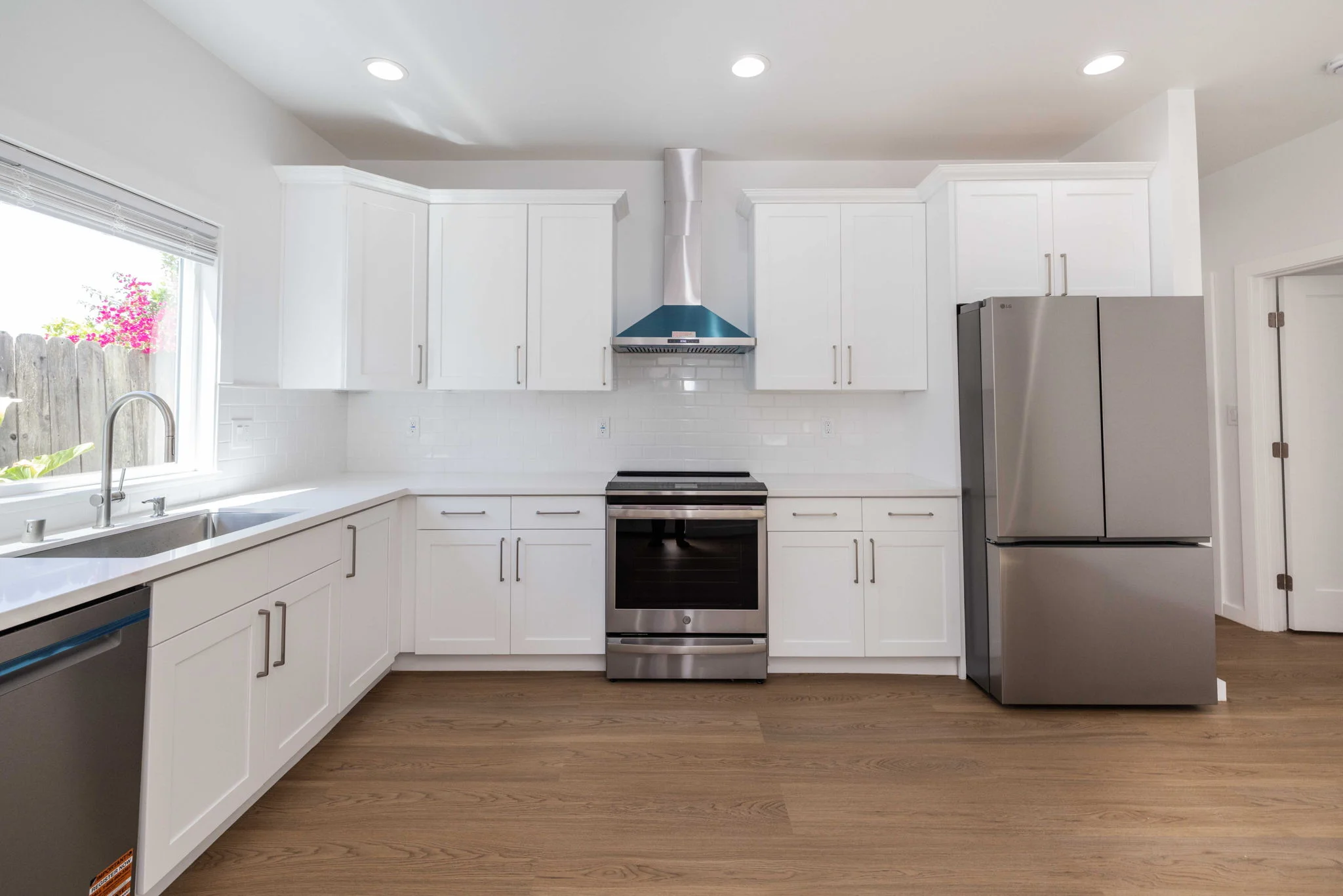 Newly Built Home in the Heart of Castro Valley photo 2