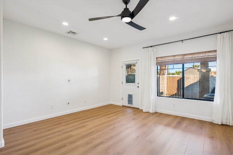 525 N Miller Rd Scottsdale, AZ 85257 photo 5