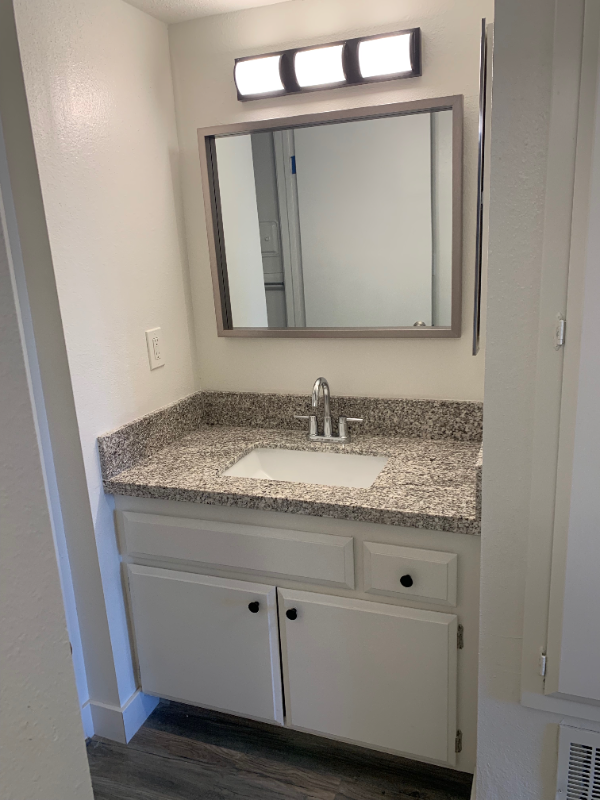 Charming Scottsdale Condo  photo 5