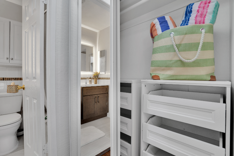 Unit 416 photo 5