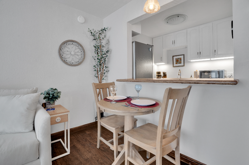 Unit 416 photo 4