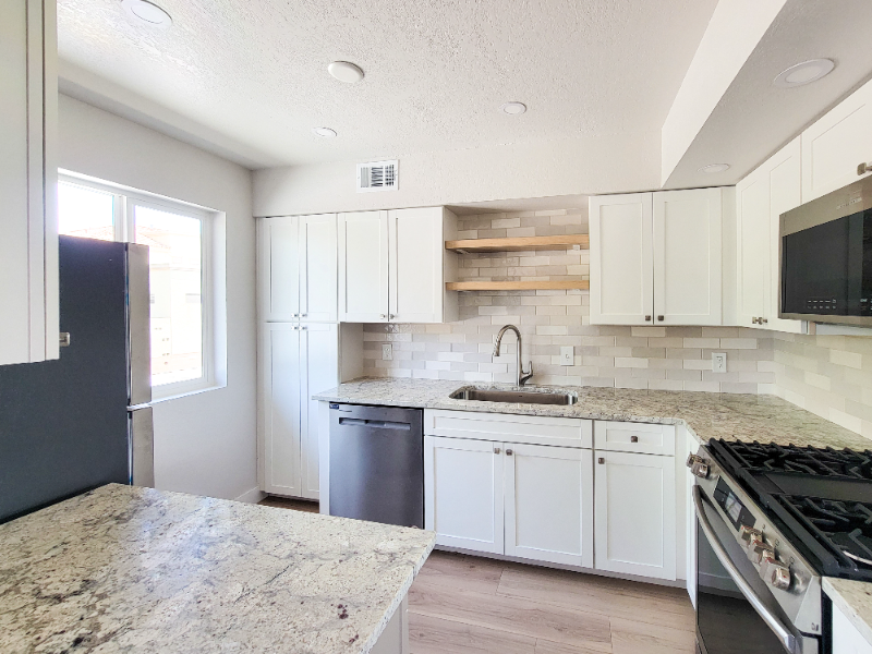 Spacious Phx Condo photo 5