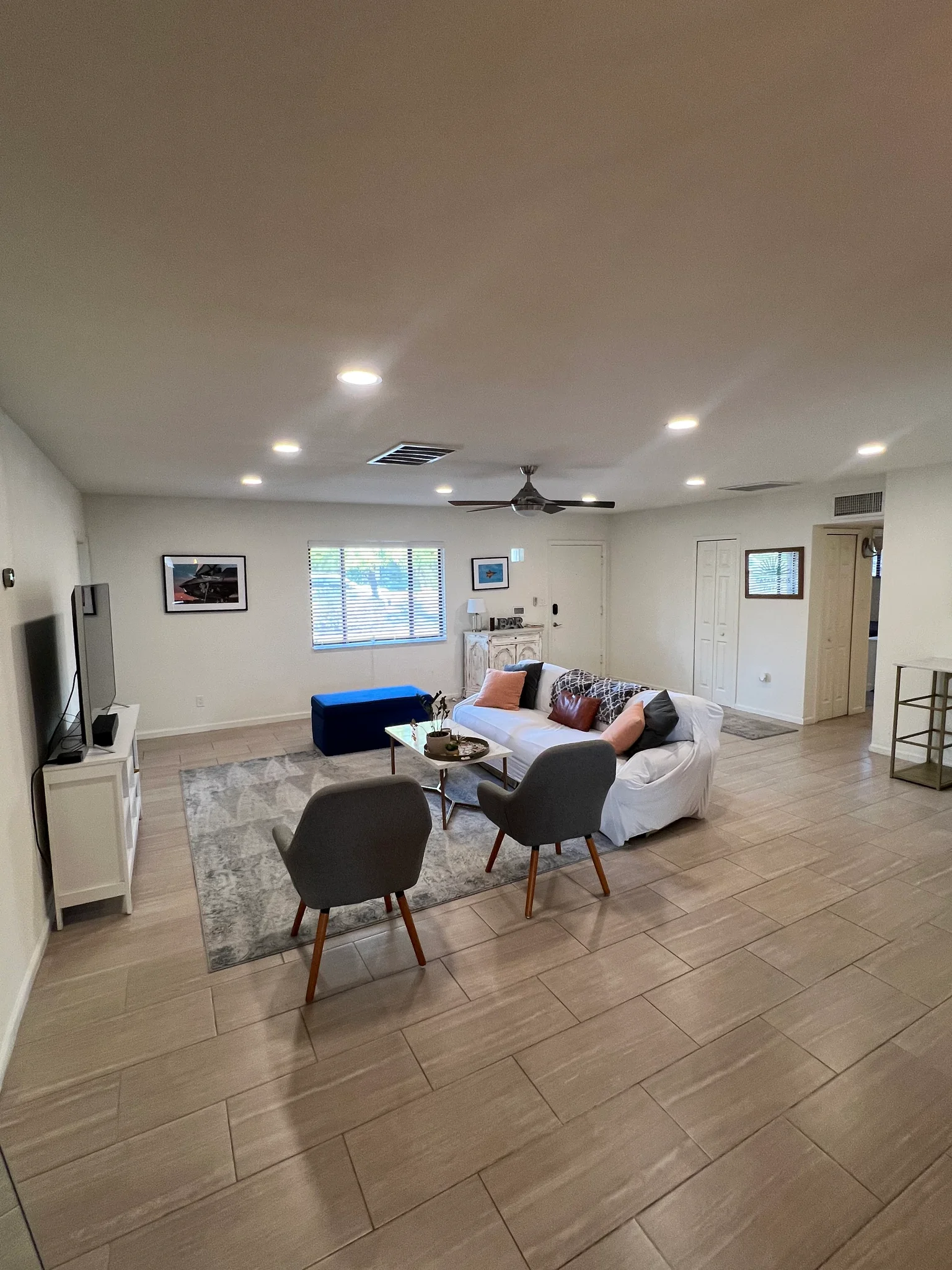 1701 E Pinchot Ave Phoenix, AZ 85016 photo 2