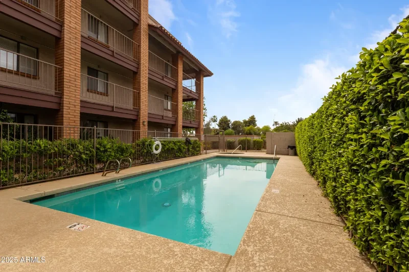 LJ Phoenician Properties Condo and House photo 3