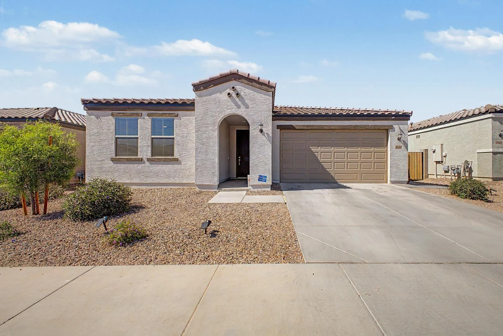 2548 W Grenadine Rd Phoenix, AZ 85041 photo 3