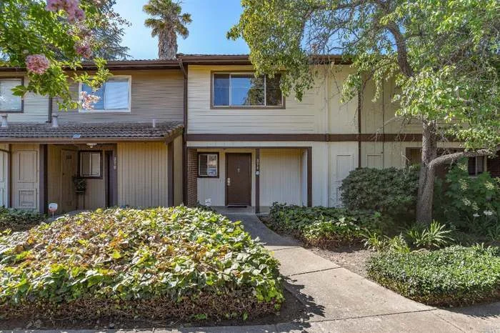 374 Tabor Ave Fairfield, CA 94533 photo 5