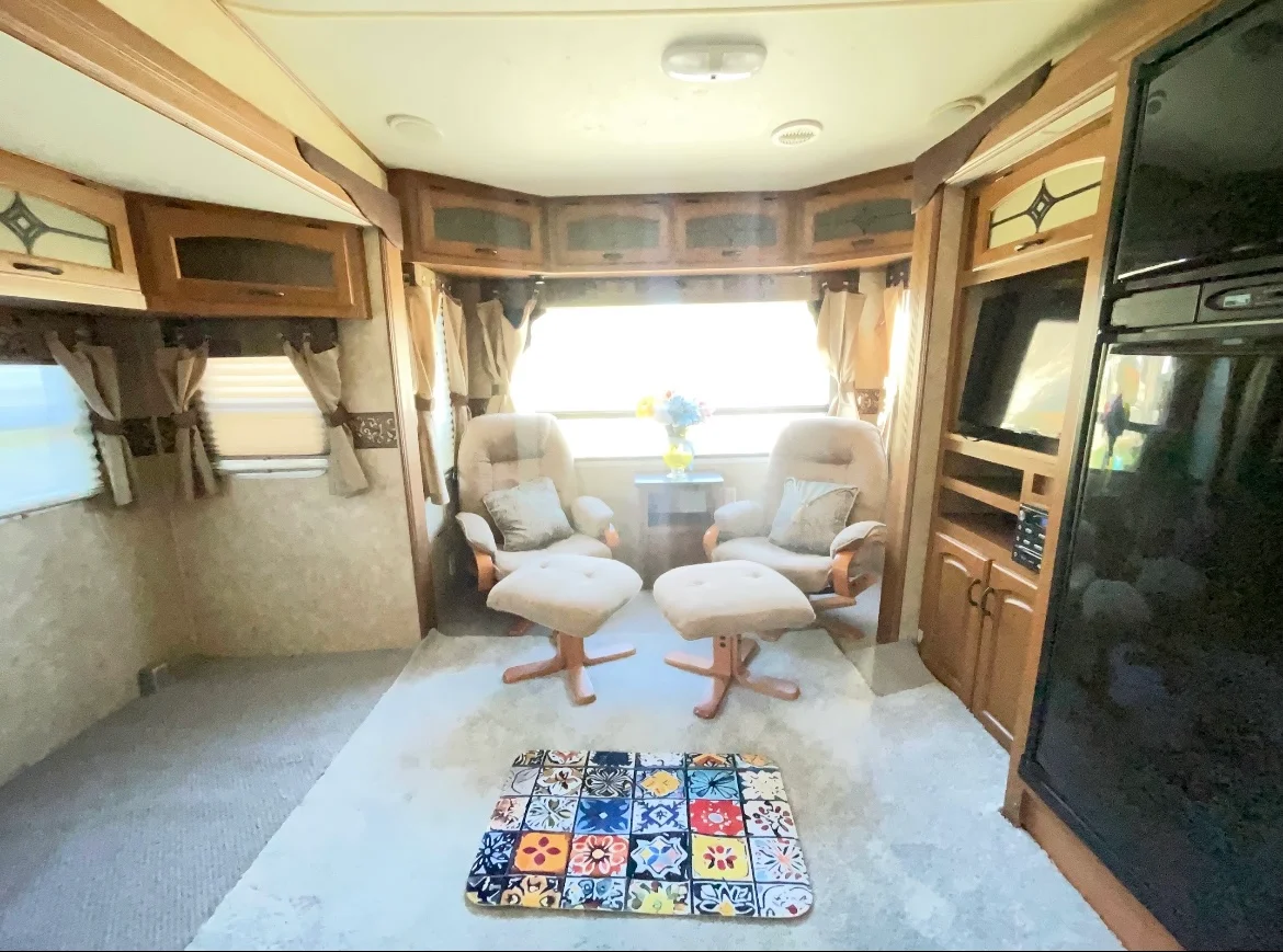 10 Cruiser photo 4