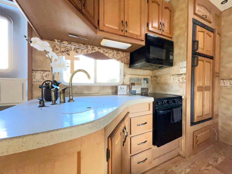 0BR/1BA Apartment on San Antonio Circle · Palo Alto photo 5