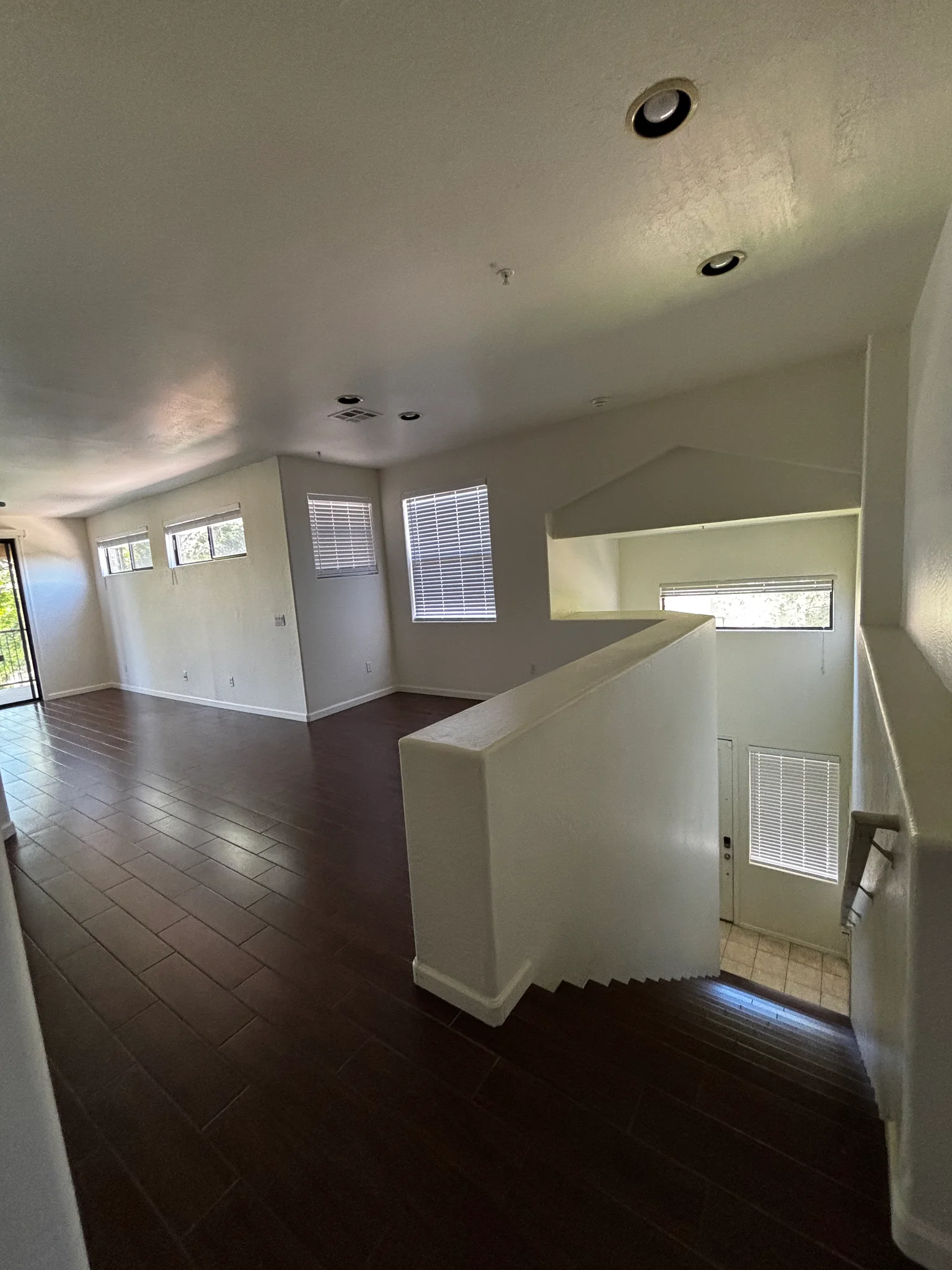 Modern Single Unit in Chandler | 705 W Queen Creek Rd | $2200 | Available 07/01/2026 photo 4