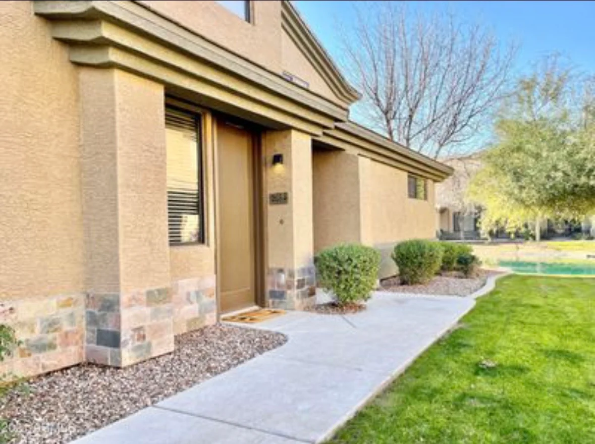 Modern Single Unit in Chandler | 705 W Queen Creek Rd | $2200 | Available 07/01/2026 photo 2