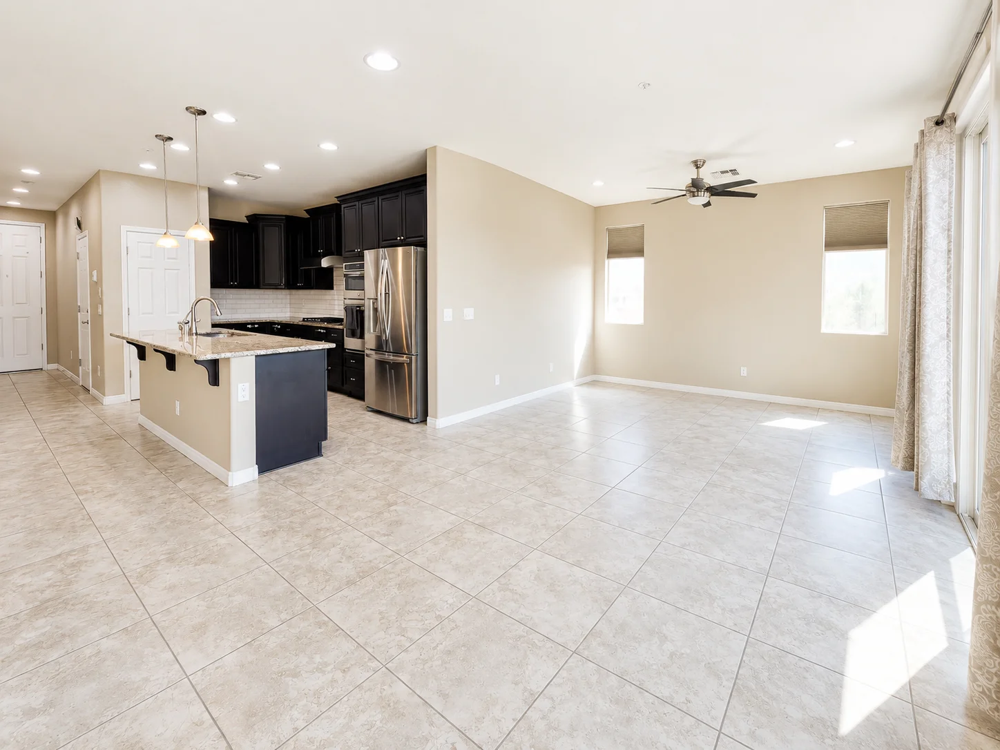 3693 E Rakestraw Ln photo 4