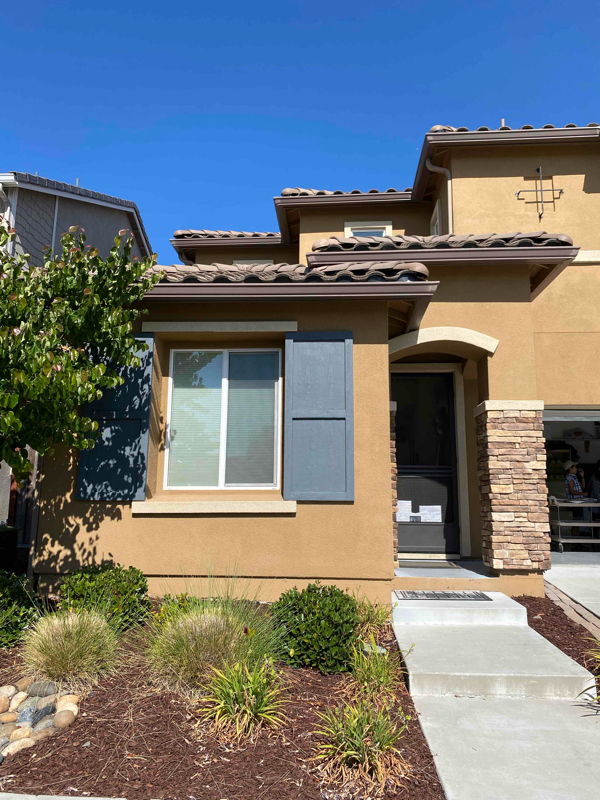 In Law Adus on Kenneth Pl · Rohnert Park