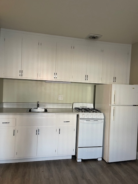 5499 Claremont Ave Oakland, CA 94618 photo 3
