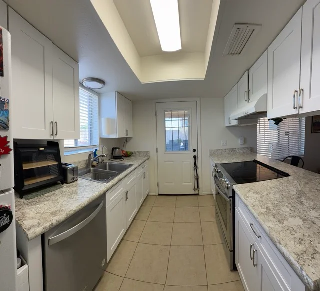 2 Bed /1.5 Bath/1,300sf 2-Story Mesa Duplex w/Private Rear Yard photo 4