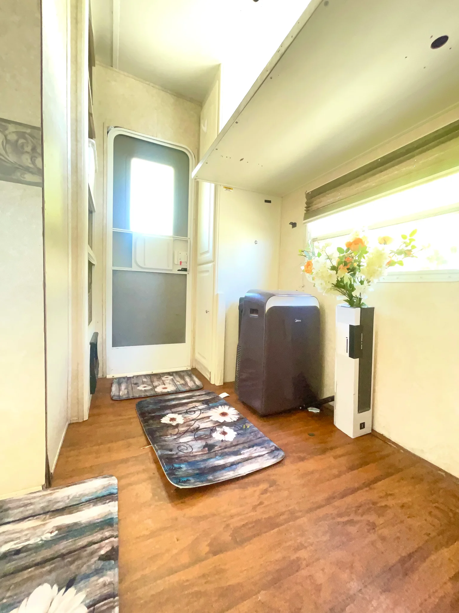 198 E Middlefield Rd Mountain View, CA 94043 photo 5