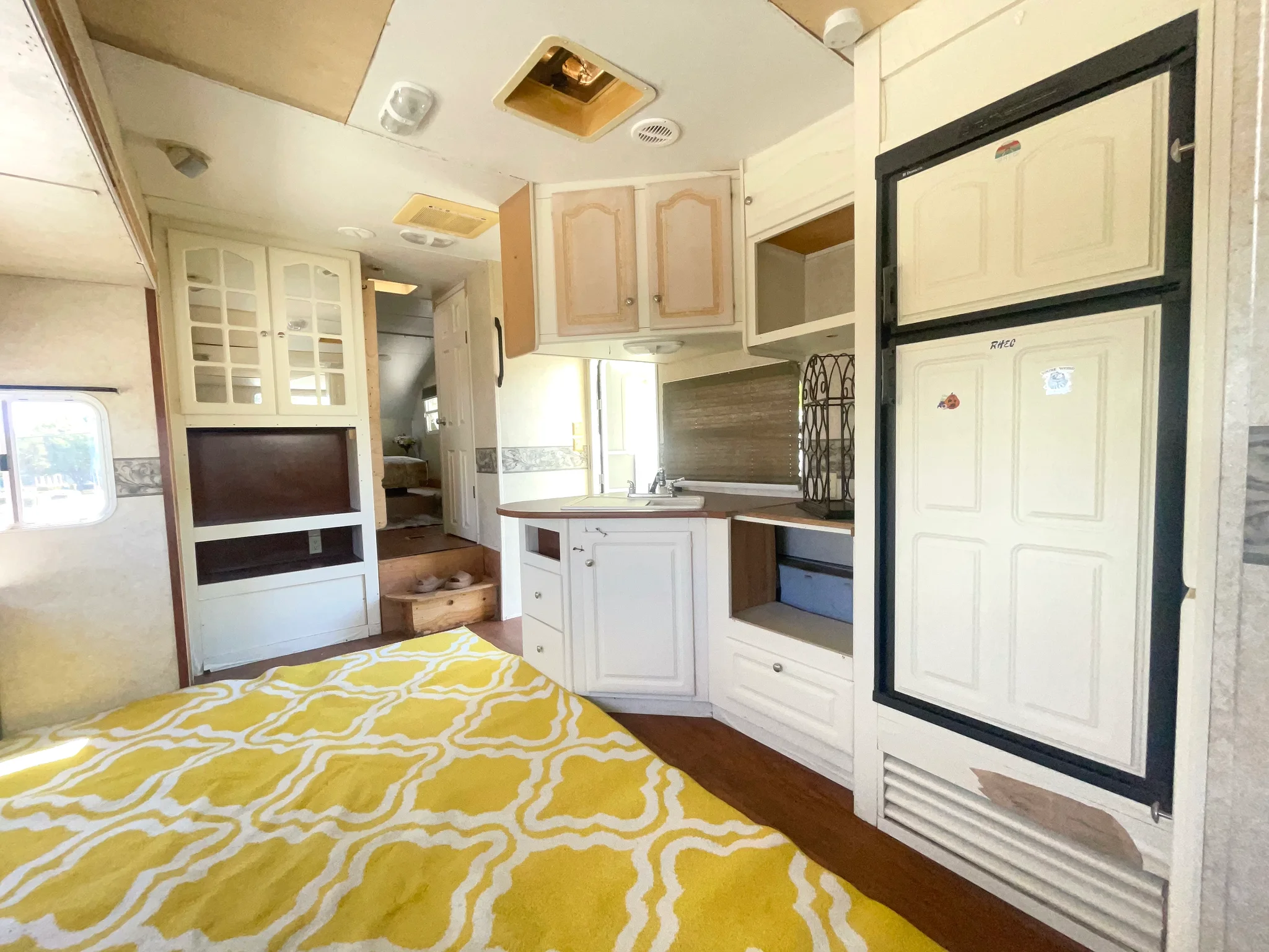 198 E Middlefield Rd Mountain View, CA 94043 photo 4