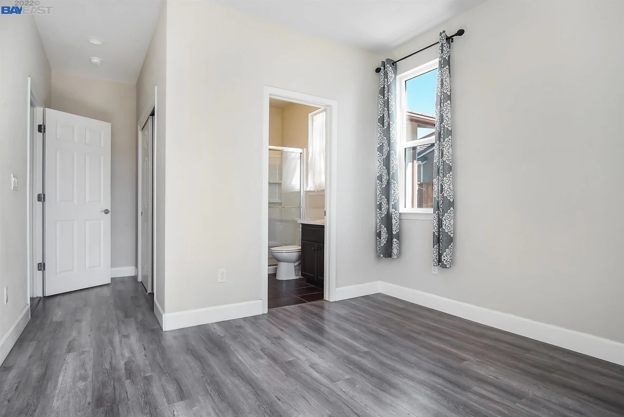 BRAND NEW HOME FOR RENT photo 2