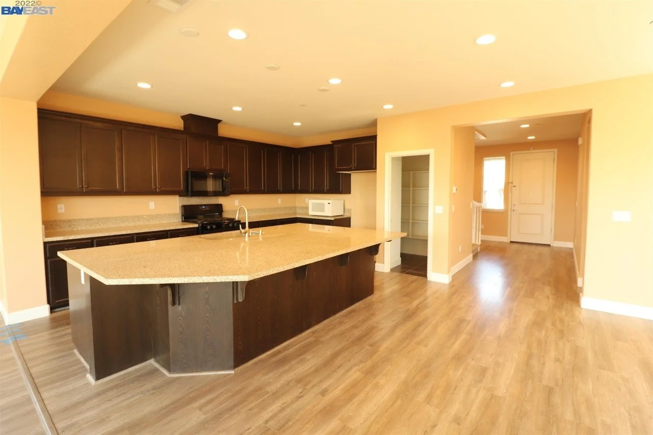 BRAND NEW HOME FOR RENT photo 5