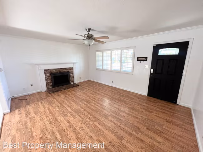 8798 Edenberry St photo 3